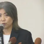 伊東市市長「私みたいに数十年前に卒業した人間は証明書発行に時間が掛かるの！」東洋大学「！？」