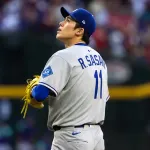ロバーツ監督「佐々木に足りないのは経験。経験がないから信念がない」