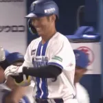 DeNA京田、中日戦でバトルホームラン