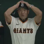 阿部監督、中山レフトのバンザイ後逸未遂に頭を抱えるｗｗｗｗ