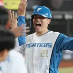 日本ハム、楽天スイープで首位死守！清宮幸太郎が決勝弾&レイエス満塁弾　達孝太5回5失点で課題も