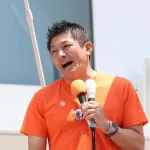【悲報】参政党神谷宗幣さん、過去のマコモ湯販売歴が掘り起こされる