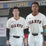 広島東洋カープの国歌斉唱時の態度ｗｗｗｗｗ