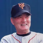 【悲報】長嶋茂雄さん、サンドバッグに嫌いな人の写真を貼ってフルスイングしていた