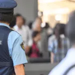 警察「止まりなさい!」自転車ワイ「ゆゆ?」