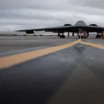トランプさん、1機3000億円以上する爆撃機をイスラエルにプレゼント！