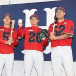 広島カープ、とんでもないユニフォームを発表する