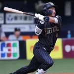 オリックス・森友哉、右ハムストリングス筋損傷で登録抹消　西川龍馬に続き主力が離脱