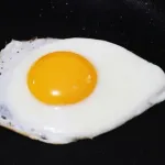 目玉焼きになにをかけるか真剣に答えろ