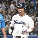 ヤクルト・古賀、9回2アウトからみんなビックリの代打同点2ランホームラン！！ バウアーの勝ちを消すｗｗ