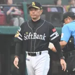小久保監督ブチギレ　取材一言５秒で切り上げ「打てない、守れない、ピッチャーに迷惑をかけすぎ」