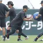【巨人】２軍合流の湯浅大と体調不良のキャベッジが登録抹消へ　長野久義、支配下昇格のフルプが１軍へ