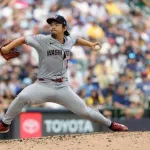 【悲報】小笠原について米メディア「この左腕は必要ない」