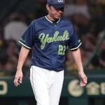 ヤクルト・高津監督、阪神・佐藤輝に浴びた2ラン前のハーフスイング判定に疑問「ハーフじゃない」