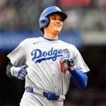 大谷さん、40歳までの10年間は年俸3億円で、50歳までの10年間は年俸100億円の変則支給。
