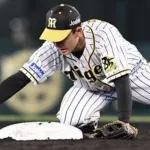 決定的なエラーをやらかした小幡竜平さん、阪神ベンチからお仕置きを喰らっていた