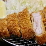 とんかつって洋食のくせに和食ヅラしてるよな