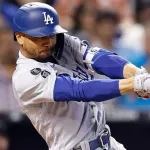 ムーキー・ベッツ 過去30試合 .185 OPS.524  こいつがスタメン落ちしない理由