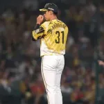 阪神・藤川監督は〝ボークデビュー〟の早川に「次からは我に返ってやってくれれば」才木の犠打失敗「投げること以外を…」