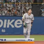 【ヤクルト対巨人13回戦】巨人・阿部監督、スリーバント失敗の泉口を懲罰交代…