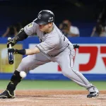 巨人　泉口の休日返上バント練習　二岡ヘッドも見守る「モヤモヤしていても」終了後には「いい顔していた」