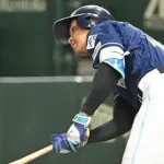 日本ハム・万波が２打席連続本塁打　六回に１５号ソロ、七回にも１６号ソロをどちらも左翼席へ　カメハメ波ポーズ連発　１試合２発は今季２度目