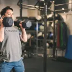 【悲報】カズレーザー、筋トレおぢに持論「だせぇなあって思う」