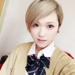 【朗報】元セクシー女優の｢椎名そら｣さん、画家になっていた。