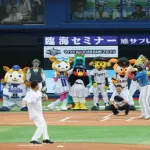 【オールスター】佐々木主浩氏と谷繁元信氏の始球式でサプライズ打者の新庄監督「急に頼まれた」