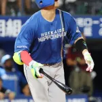 【球宴】お祭り男・清宮幸太郎が自身2度目のMVP受賞　4回に右翼席へ豪快ホームラン