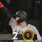 巨人・リチャード、勝ち越し打！ 145キロど真ん中失投を捉える