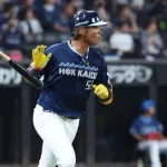 【朗報】水谷瞬、移籍二年目で二桁本塁打を達成してしまう