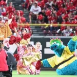 元カープ天谷『マツケンサンバ』披露！ズムスタ初のLED照明演出が遂にお披露目