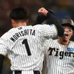 【阪神】佐藤輝明がリーグ独走26号ソロ「通天閣打法」さながらの一撃で先制打演出