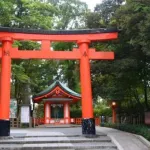 【悲報】ワイ「○○県って何もないよな」陰の者「△△寺と□□神社と××城があるよ」