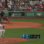 大谷翔平、第三打席で二打席連続安打となるライト前ヒット！！！！！！！！！