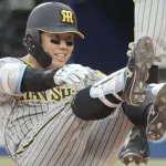 楠本(二軍)打率.308 OPS.823 ← もうこれ糸原と交代で良くね？