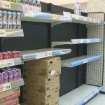 【悲報】水不足による貯水率低下、ついにスーパーで水が売り切れになってしまう……