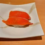 サーモンって魚で圧倒的に美味いと思うんやが何で硬派な寿司屋にはないんや
