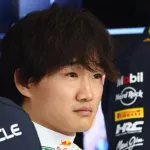F1角田裕毅、チームの『タイヤ交換の連絡ミス』で7位→13位に転落。13位のままゴール
