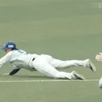 中日・村松、巨人の得点をアシストしてしまうｗ