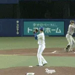 【中日対巨人16回戦】巨人、初回に泉口の犠牲フライで1点先制!!!!!!!!