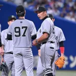 巨人・阿部監督「ちょっと守備だらしない」「申し訳ないけどプロだからね」落球の湯浅、ベースカバーを忘れた井上に苦言