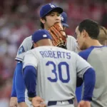 ロバーツ監督「痙攣で降板する大谷に『打てる？』と聞いたら『打てる』と言うのでそのまま打席に」