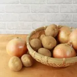 タマネギとジャガイモを大量に使う料理を教えてクレメンス