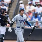 ロバーツ監督、14戦26三振の大谷に「2ストライクでもフルスイング。バットに当てないと何も起きない