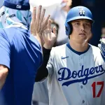 【朗報】大谷翔平さん、本日2安打2四球2盗塁を達成wwwwwwwww