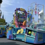 【悲報】ディズニーランドさん、余りの猛暑でコロナ禍以降はじめての入園者減少……………