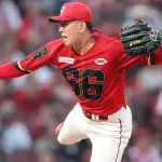 カープ遠藤2年ぶり勝利！末包8号決勝弾！新守護神森浦2セーブ目！1ヵ月ぶり3連戦勝ち越し【広島2-1中日/試合結果】