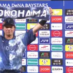 DeNA蝦名達夫選手、初ウォーターシャワーを浴びた感想「ちょっと大きい氷が当たって、痛いし冷たかったですけど、本当にうれしかった」